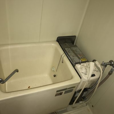古い浴室